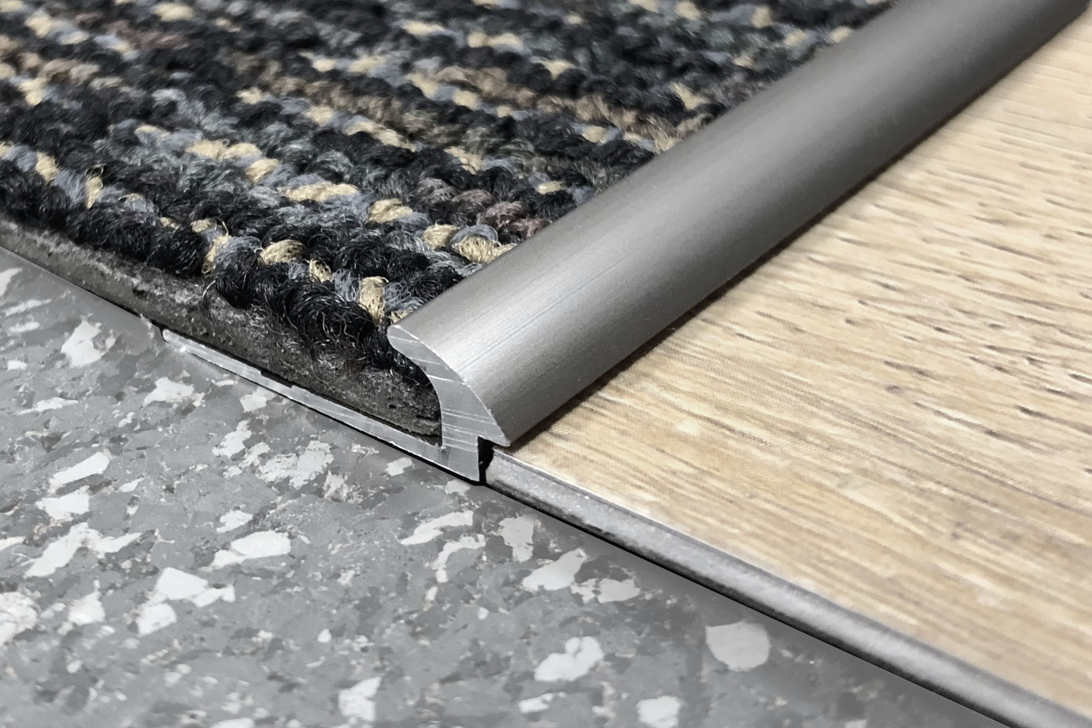 Futura Transitions Carpet Premium Flat Binder Bar with Nails